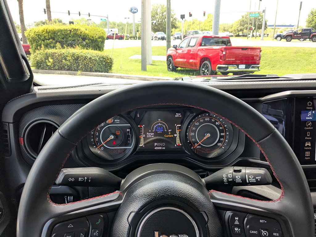 Used 2024 Jeep Wrangler Unlimited Rubicon AWD/4WD image 27