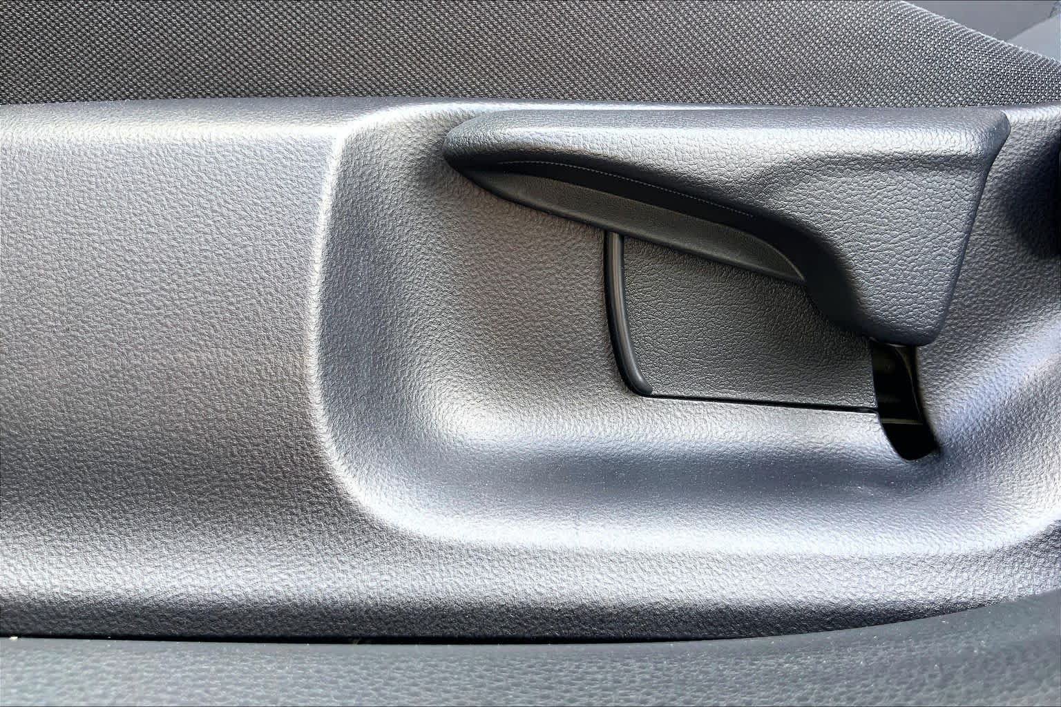 Used 2026 Toyota Prius LE FWD image 34