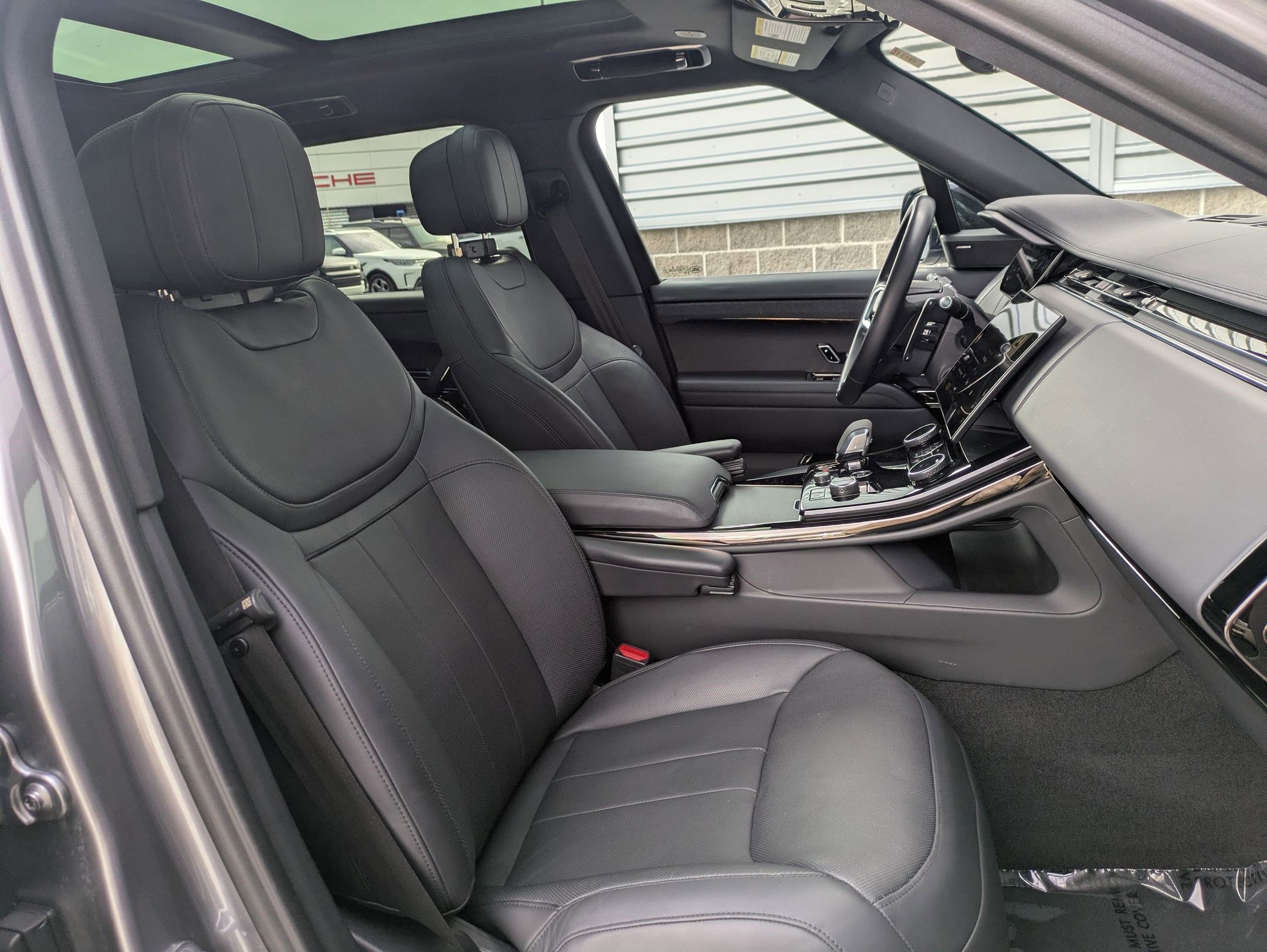 Certified 2023 Land Rover Range Rover Sport SE image 30