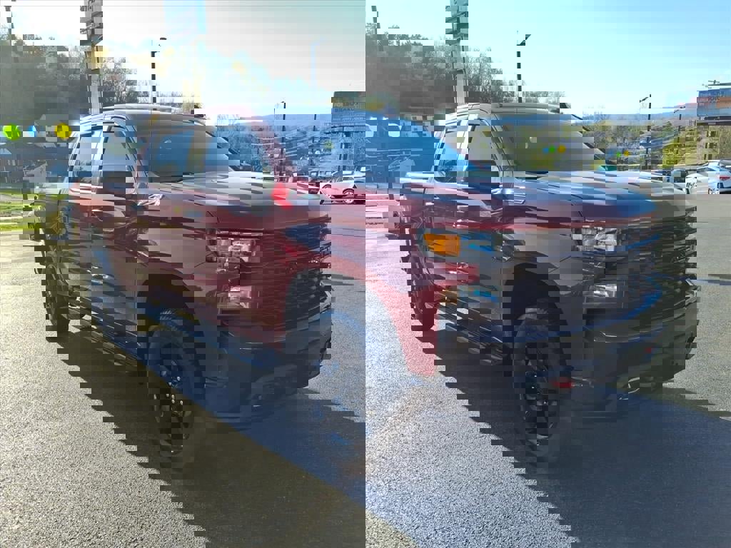 Used 2019 Chevrolet Silverado 1500 Custom Trail Boss w/ Custom Convenience Package AWD/4WD image 9