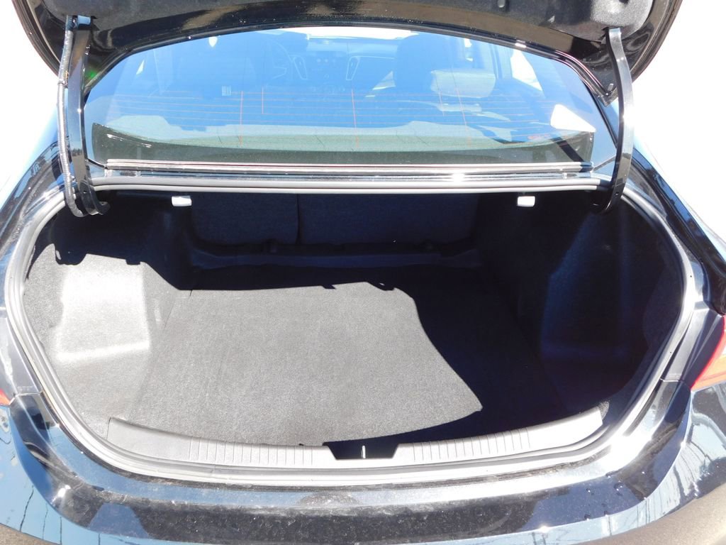 Used 2022 Chevrolet Malibu LS image 20