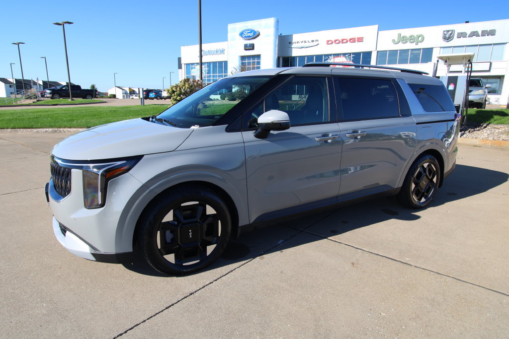 Used 2026 Kia Carnival EX FWD image 20
