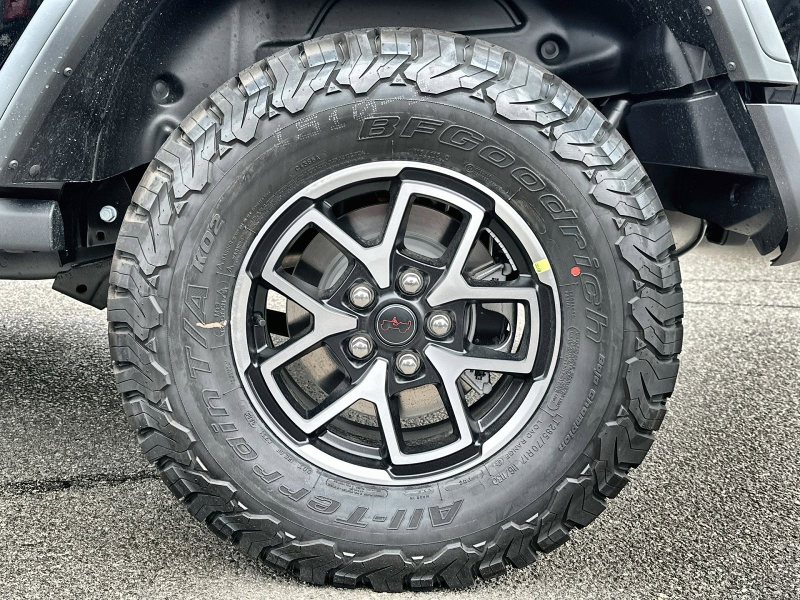 New 2025 Jeep Wrangler Unlimited Rubicon w/ Safety Group image 12