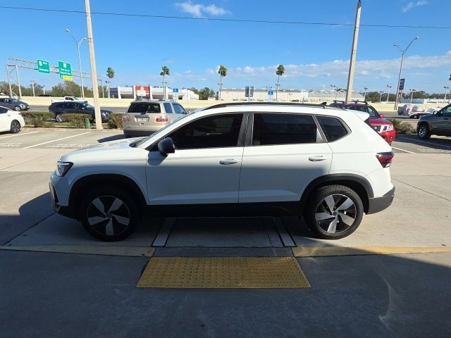 Used 2025 Volkswagen Taos S image 8