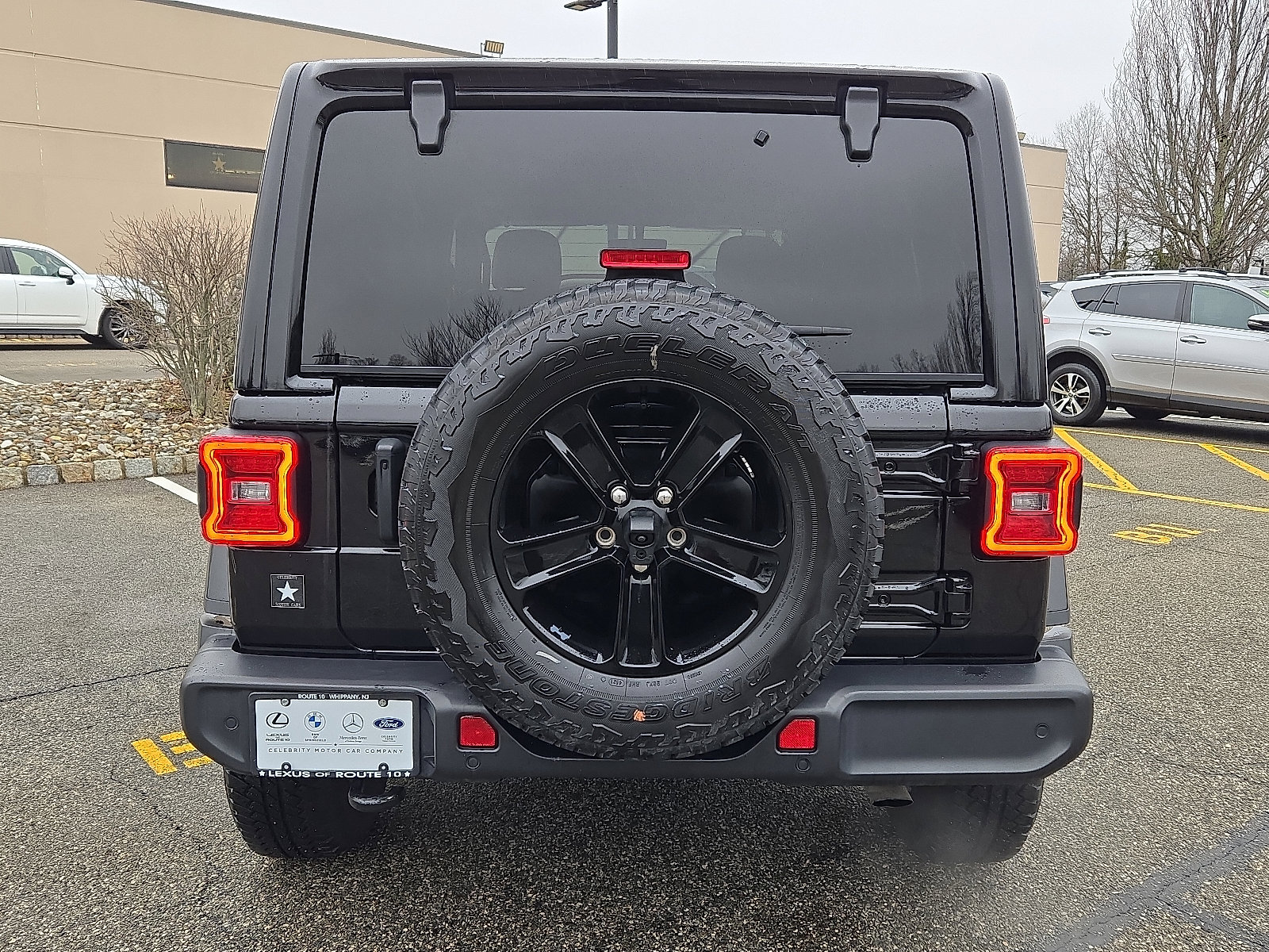 Used 2022 Jeep Wrangler Unlimited Sahara image 5