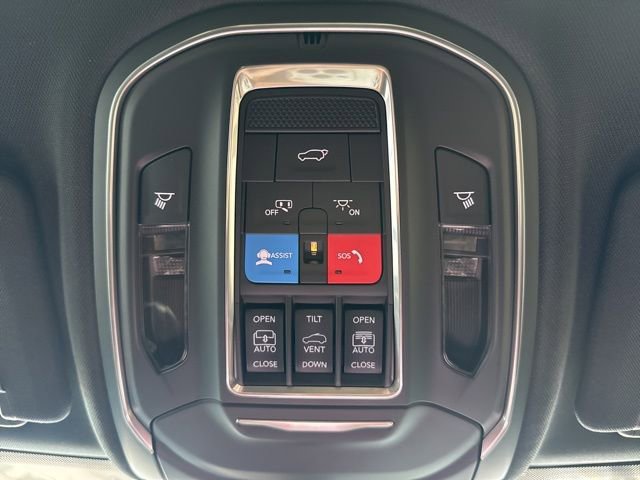 New 2026 Jeep Grand Cherokee Limited w/ Limited Altitude Package AWD/4WD image 50