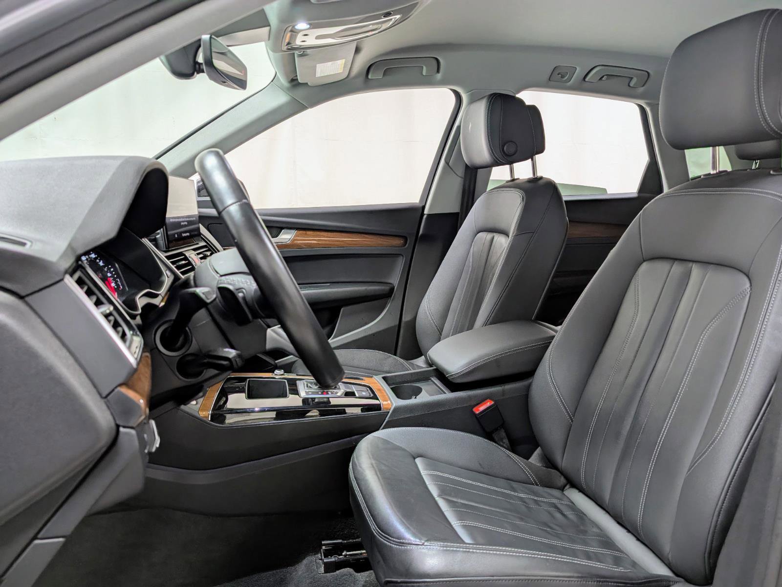 Used 2023 Audi Q5 2.0T Premium w/ Convenience Package image 15