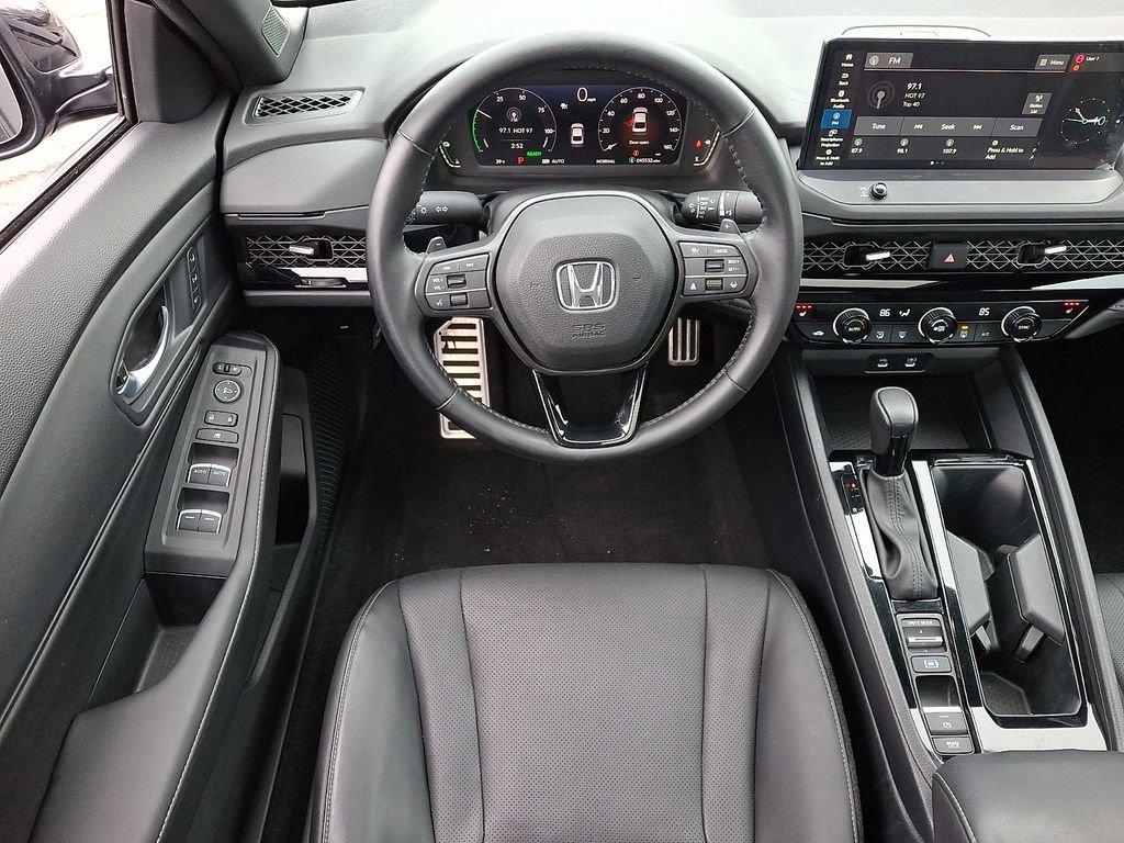 Used 2023 Honda Accord Sport-L image 11