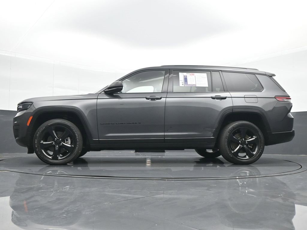 Used 2021 Jeep Grand Cherokee L Laredo image 18