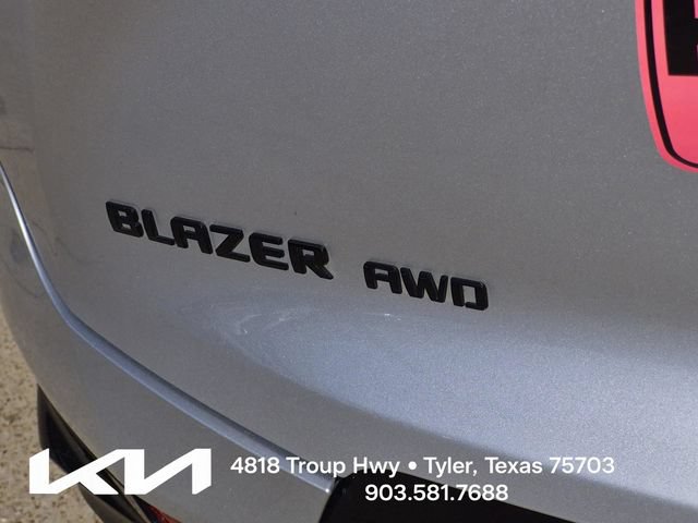 Used 2019 Chevrolet Blazer RS w/ Sun and Wheels Package AWD/4WD image 9
