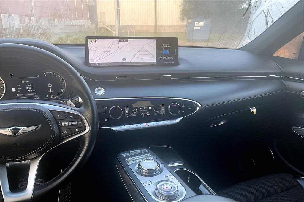 Used 2025 Genesis GV70 3.5T Sport image 8