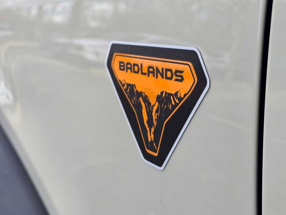 New 2025 Ford Bronco Badlands image 12