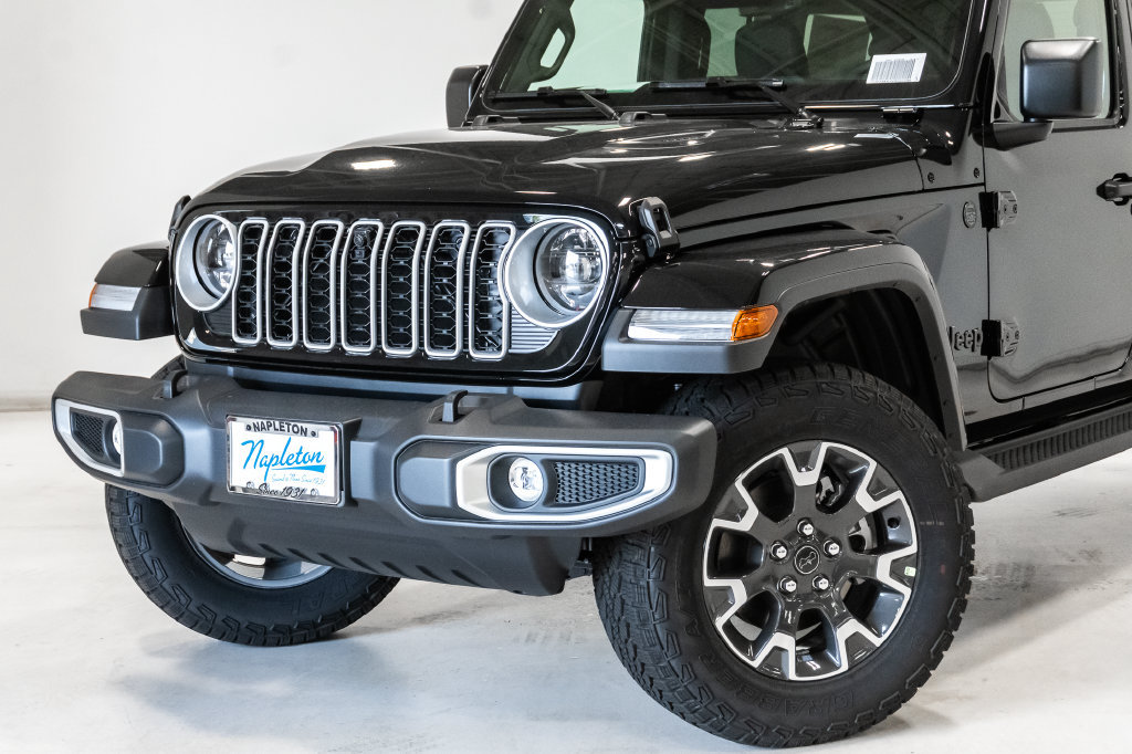 New 2027 Jeep Wrangler Unlimited Sahara AWD/4WD image 2