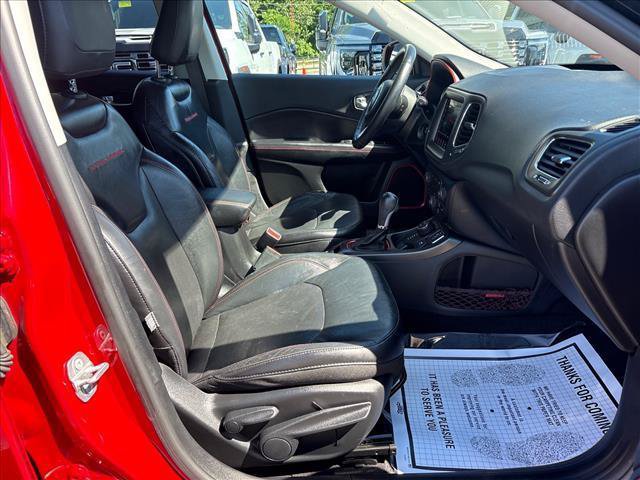 Used 2018 Jeep Compass Trailhawk w/ Leather Interior Group AWD/4WD image 7