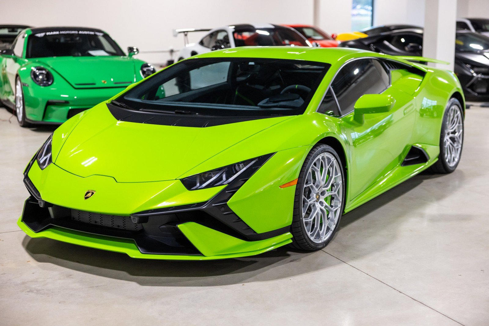 Used 2024 Lamborghini Huracan Tecnica image 12