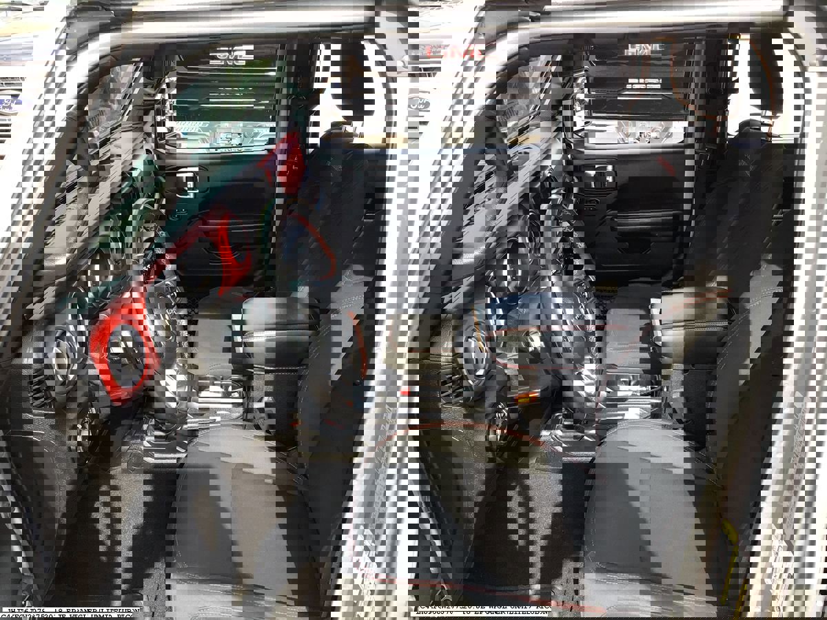 Used 2018 Jeep Wrangler Unlimited Rubicon image 12