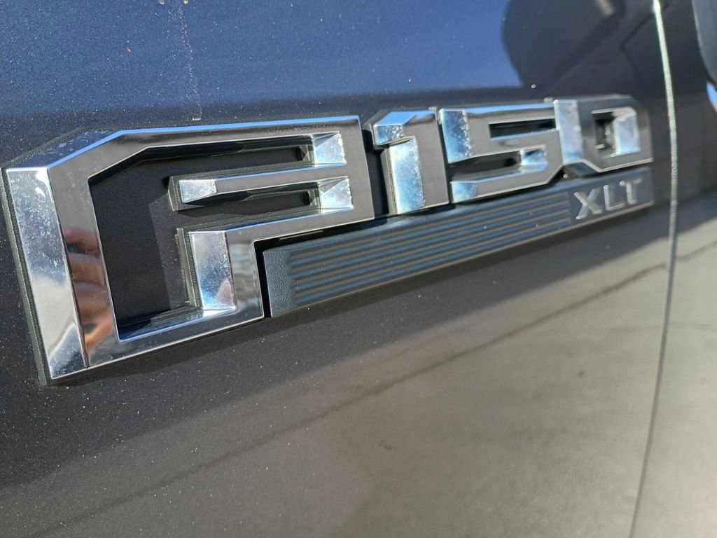 Used 2017 Ford F150 XLT w/ Equipment Group 302A Luxury image 11