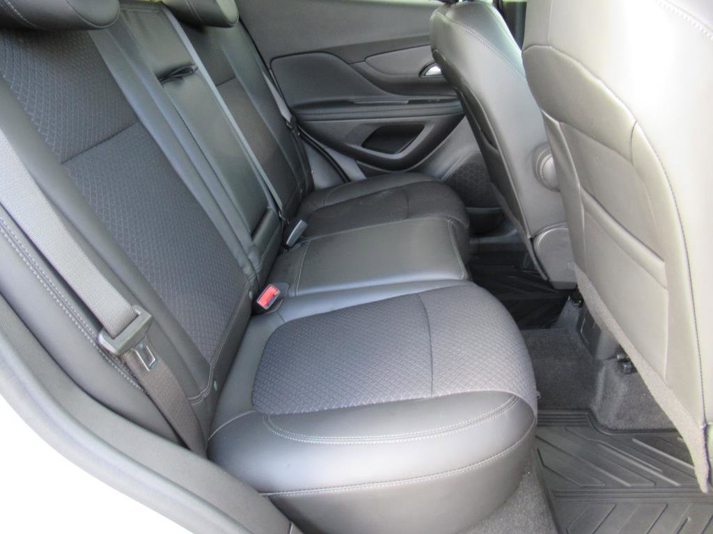 Used 2022 Buick Encore Preferred image 26