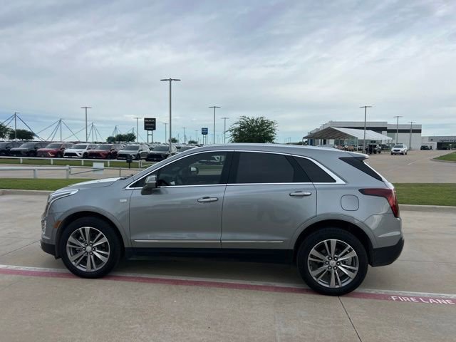 Used 2025 Cadillac XT5 Premium Luxury AWD/4WD image 3