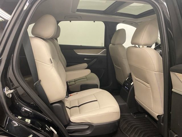 Used 2024 MAZDA CX-90 Plug-In Hybrid w/ Premium Pkg image 32