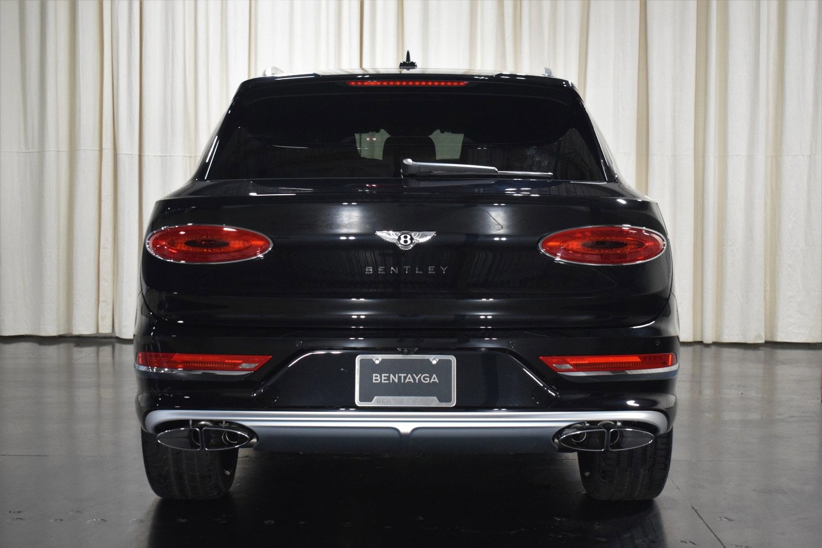 New 2024 Bentley Bentayga Extended Wheelbase image 18