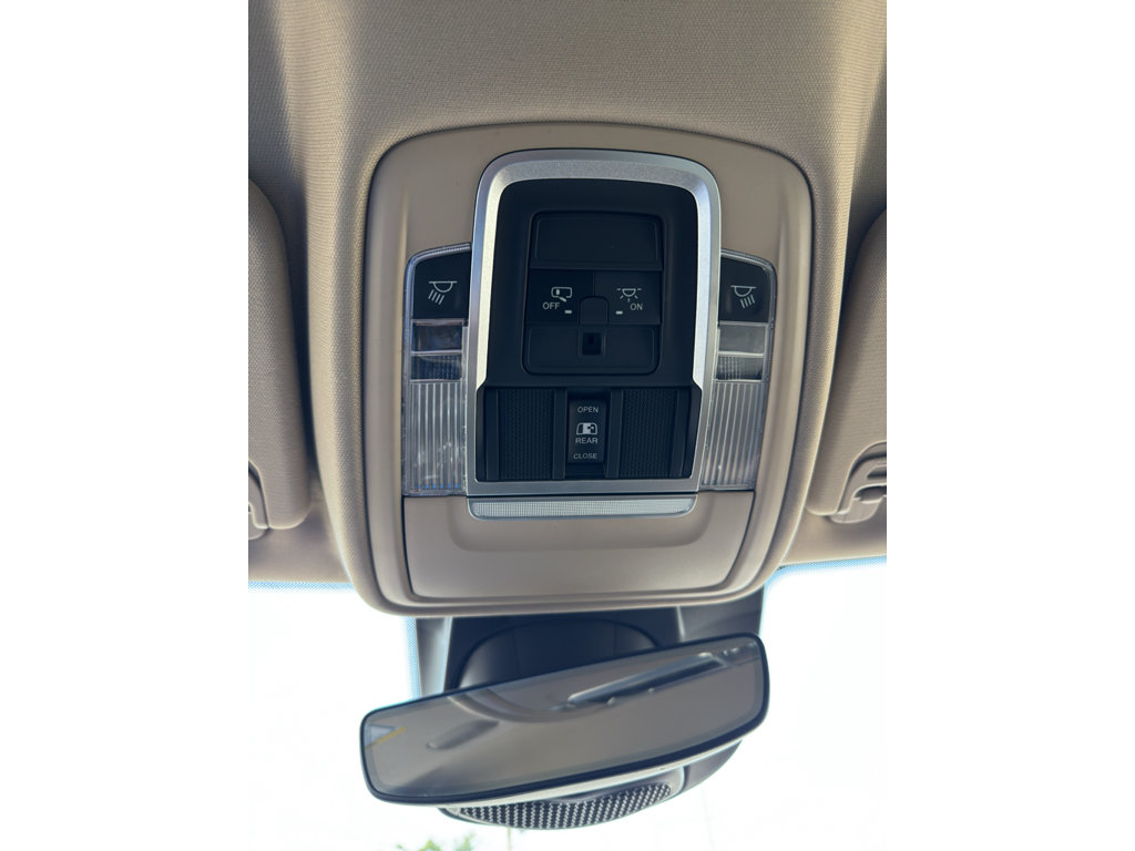 Used 2021 RAM 1500 Laramie AWD/4WD image 32
