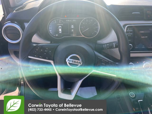 Used 2022 Nissan Versa SV FWD image 22