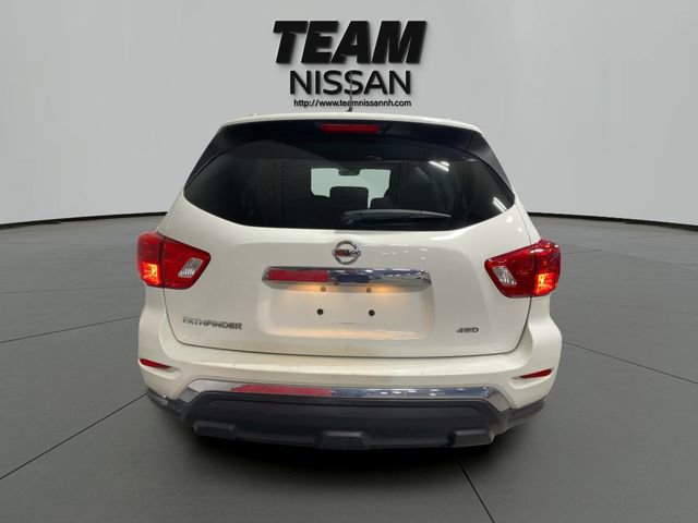 Used 2018 Nissan Pathfinder S AWD/4WD image 5