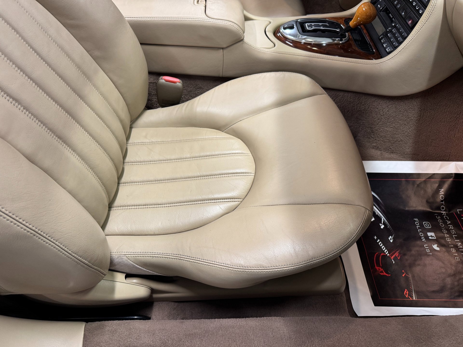 Used 2003 Jaguar XK8 Convertible image 17