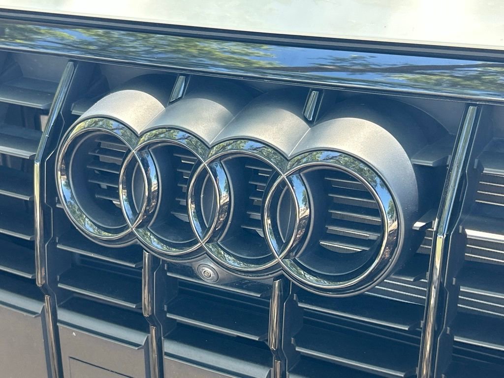 Used 2023 Audi Q3 2.0T Premium Plus w/ Premium Plus Package image 43