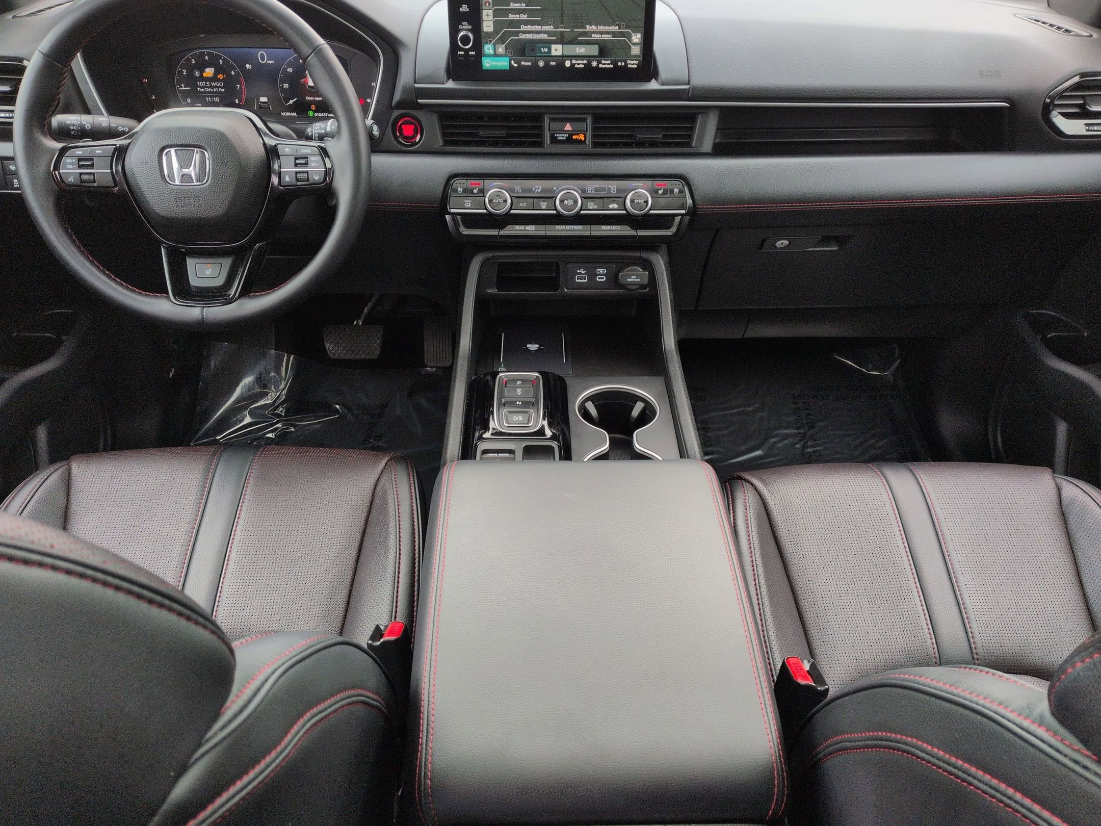 Certified 2025 Honda Pilot Black Edition image 25