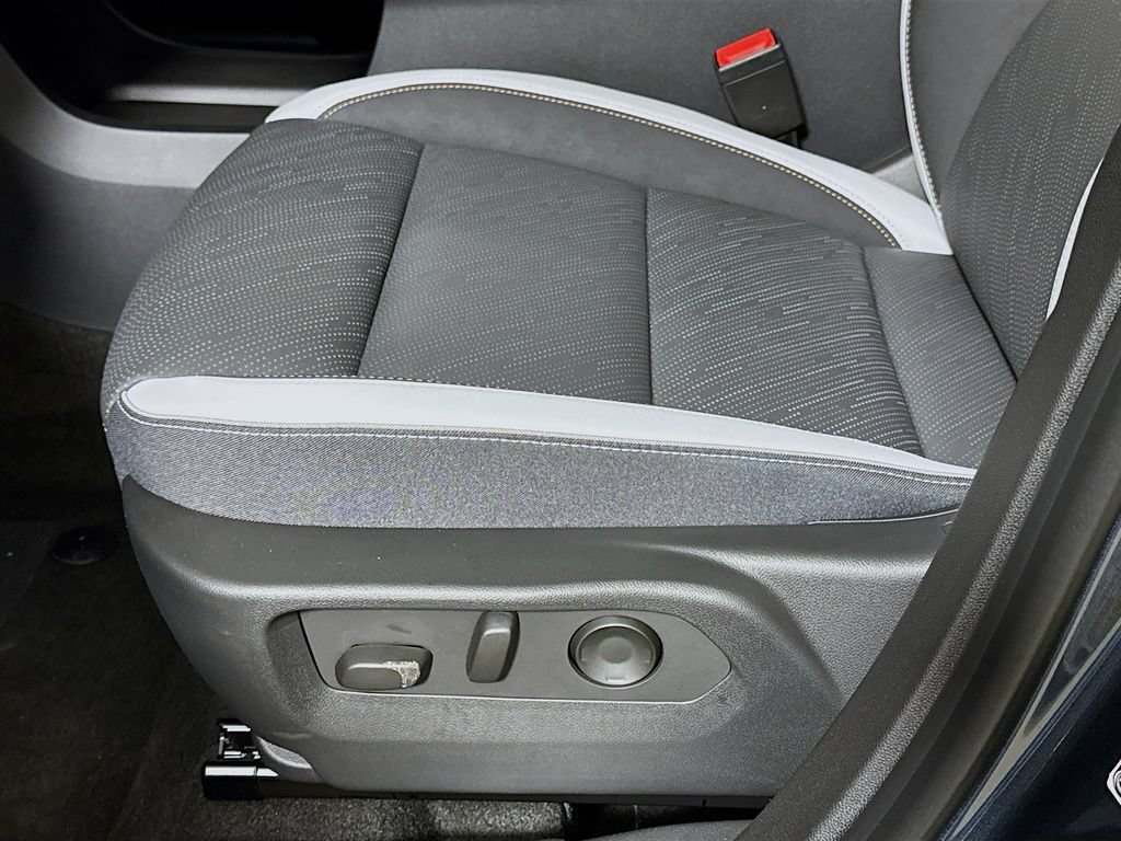 New 2026 Buick Envision Sport Touring AWD/4WD image 17