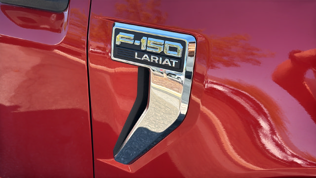 Used 2023 Ford F150 Lariat AWD/4WD image 39