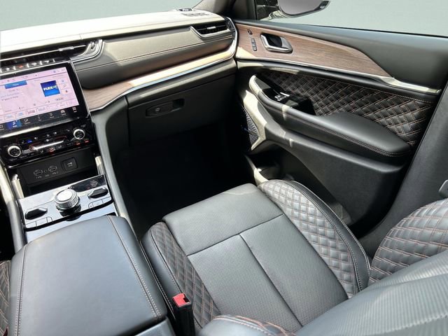Used 2023 Jeep Grand Cherokee L Summit w/ High Altitude Package AWD/4WD image 18