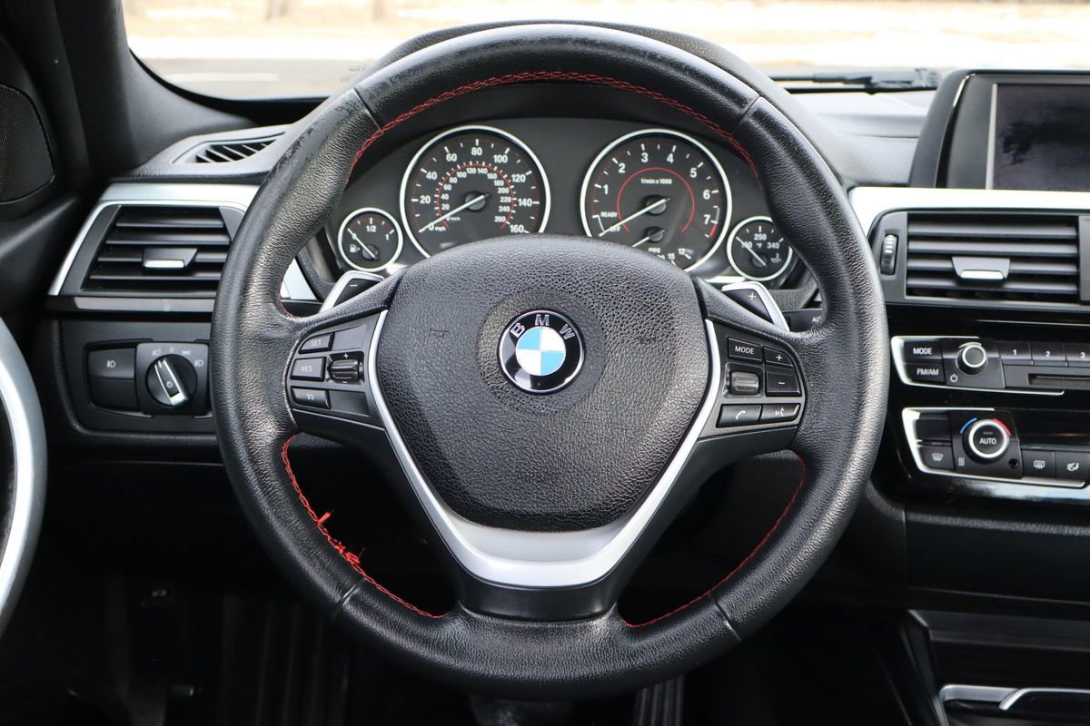 Used 2018 BMW 330i Sedan image 18