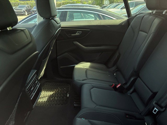 Used 2023 Audi Q8 Premium Plus w/ Premium Plus Package AWD/4WD image 5