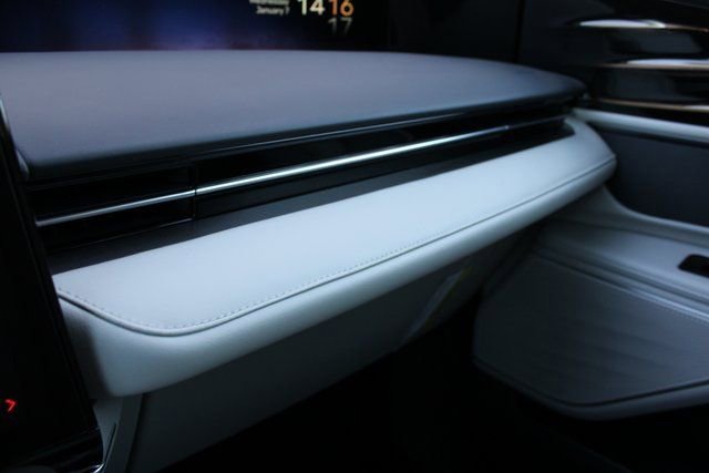 New 2026 Lincoln Nautilus Premier image 32