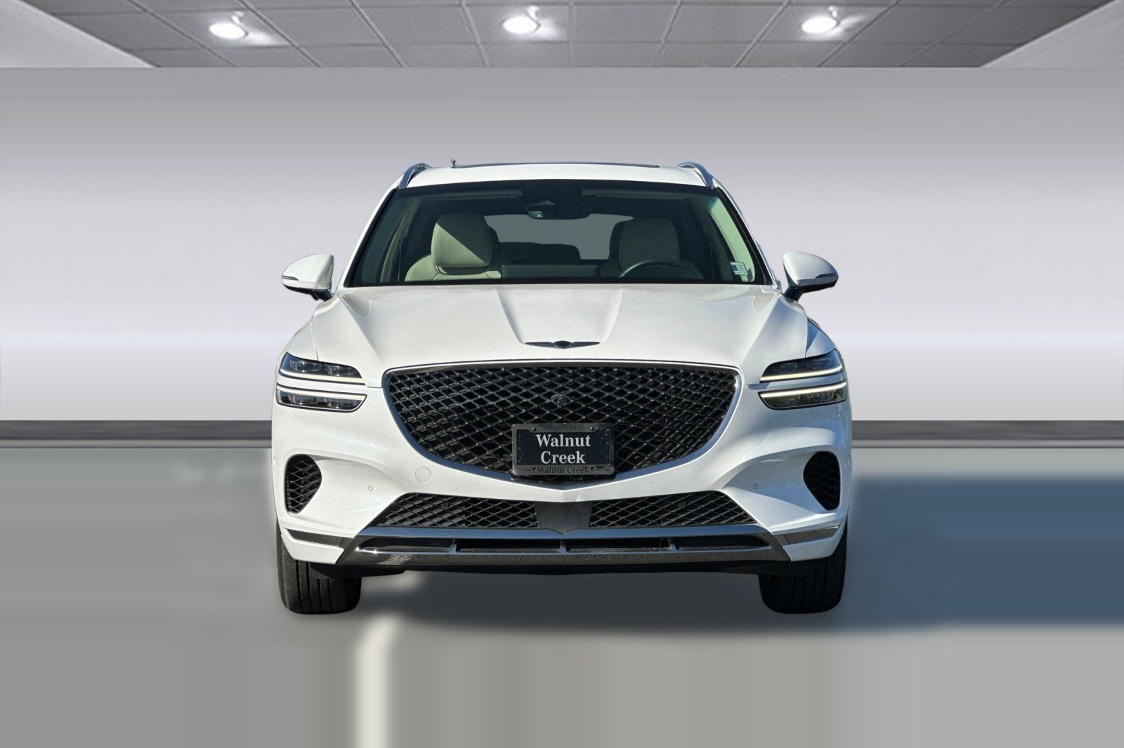 Used 2022 Genesis GV70 2.5T w/ Advanced Package image 5