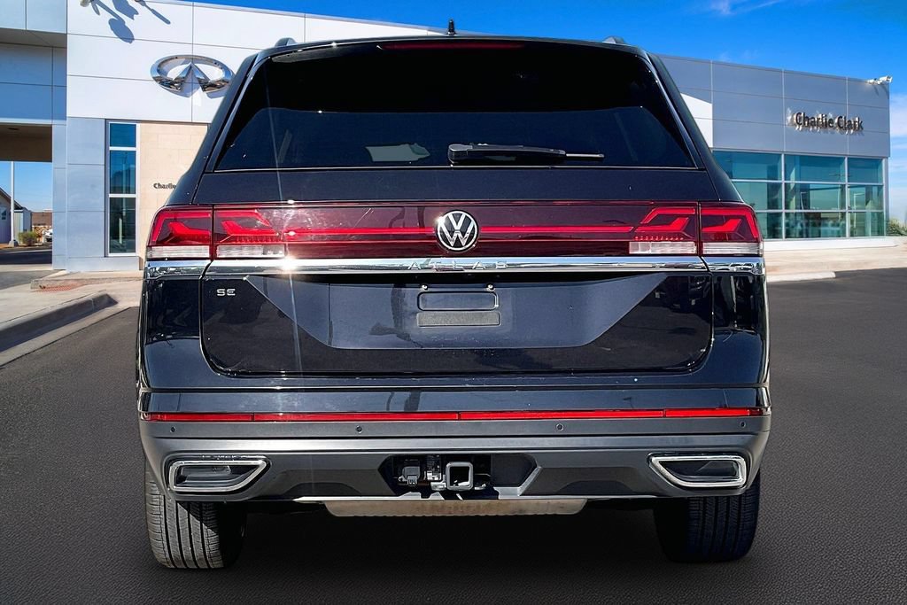 Used 2025 Volkswagen Atlas SE FWD image 4