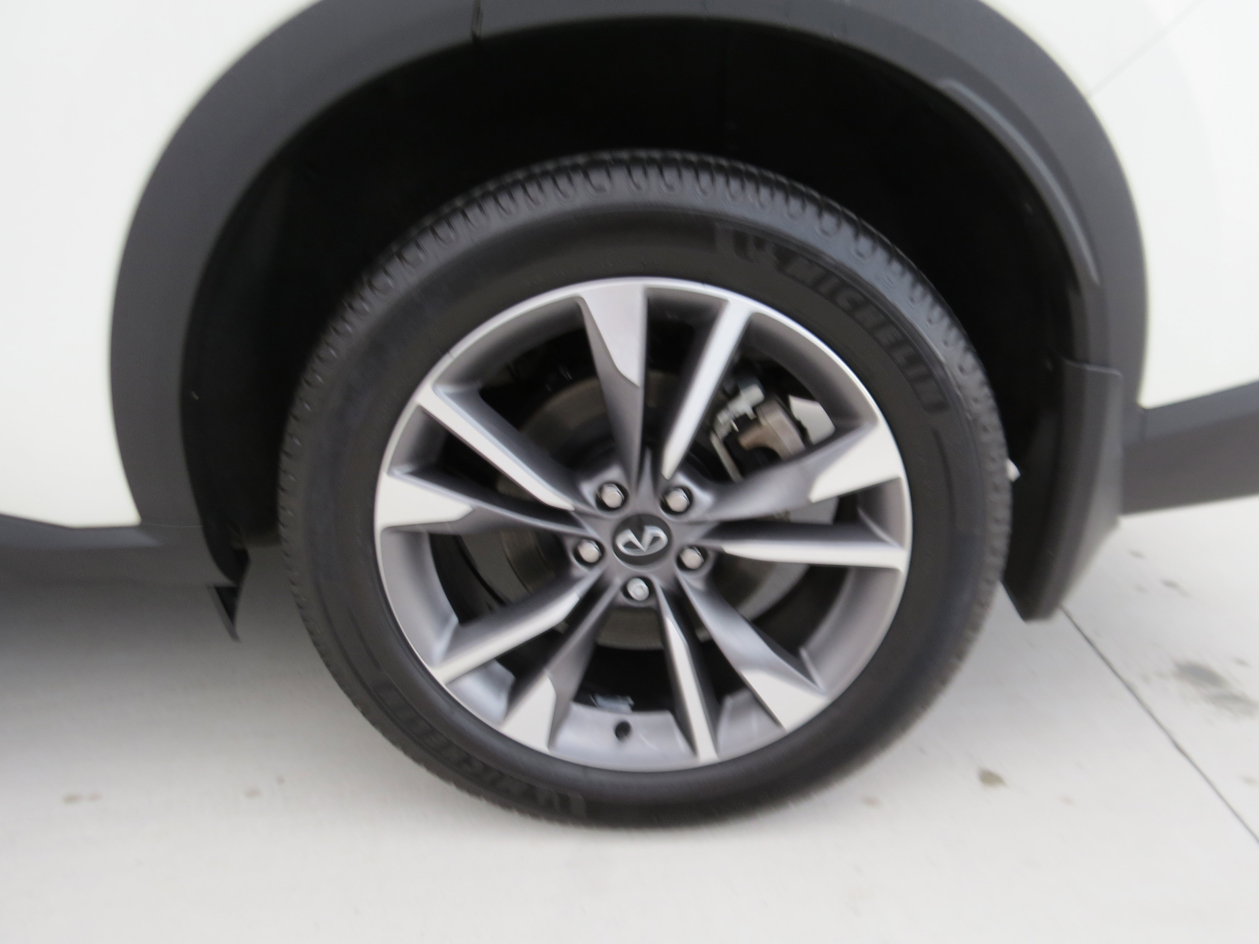 Used 2023 INFINITI QX60 Luxe w/ Cargo Package image 10