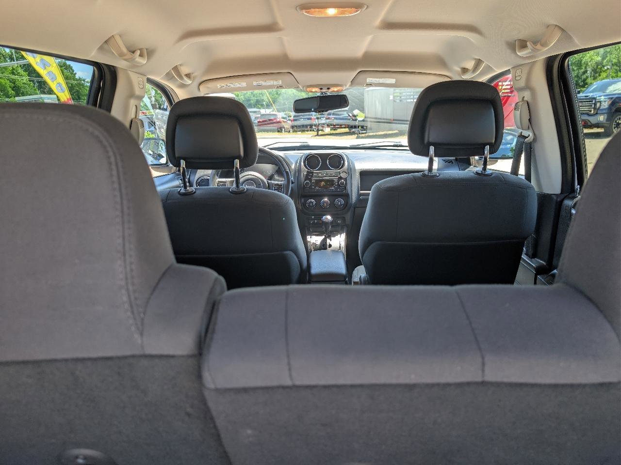 Used 2012 Jeep Compass Latitude AWD/4WD image 14