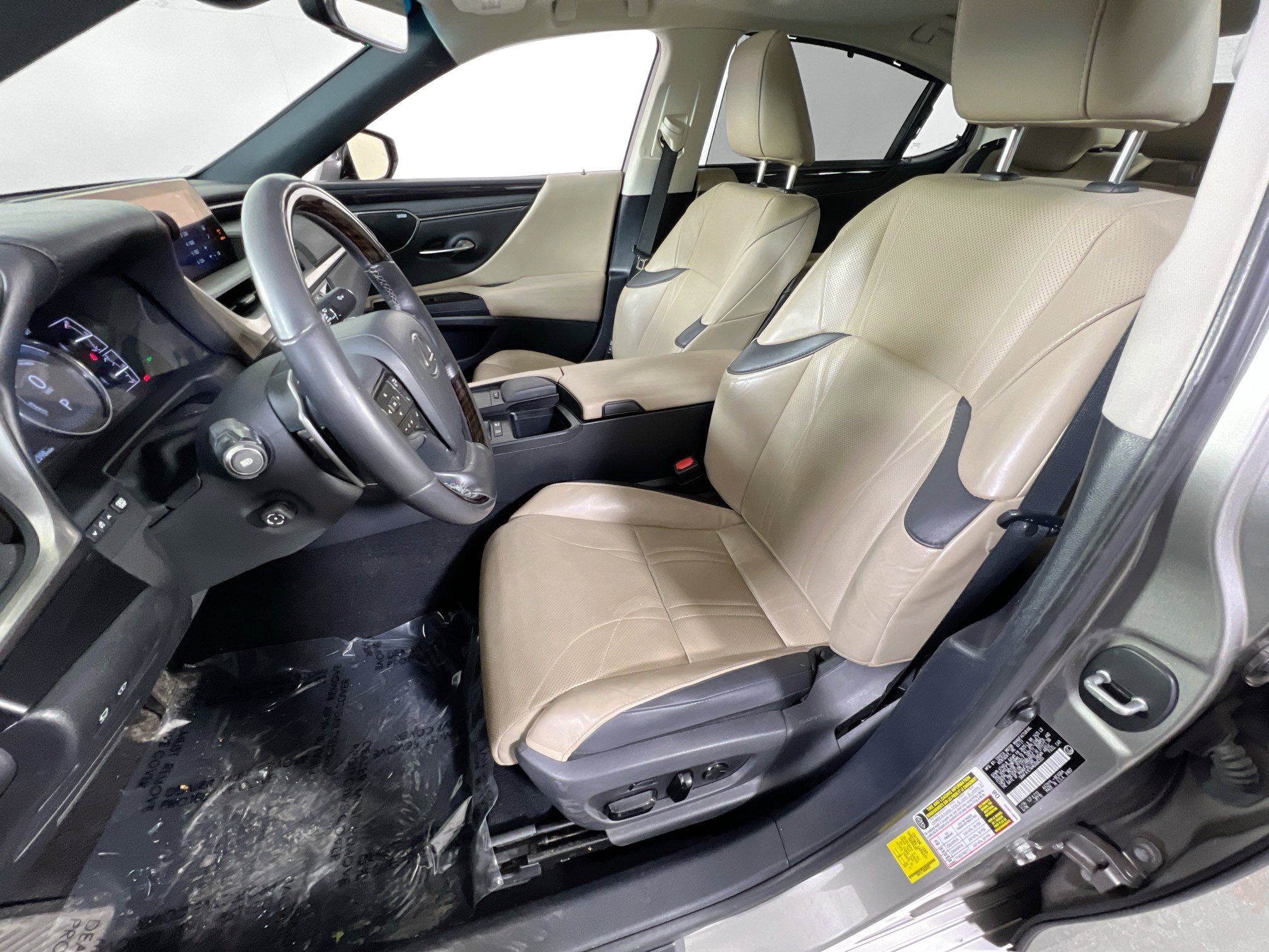 Used 2021 Lexus ES 300h Ultra Luxury w/ Accessory Package 2 image 22