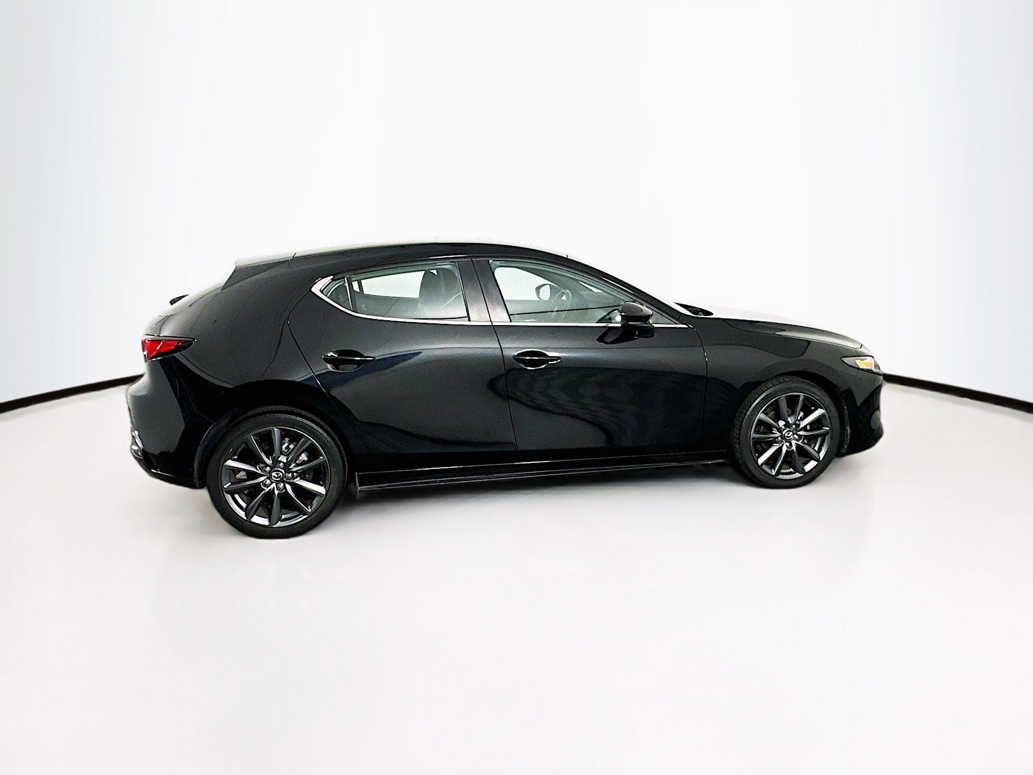 Used 2022 MAZDA MAZDA3 s image 10