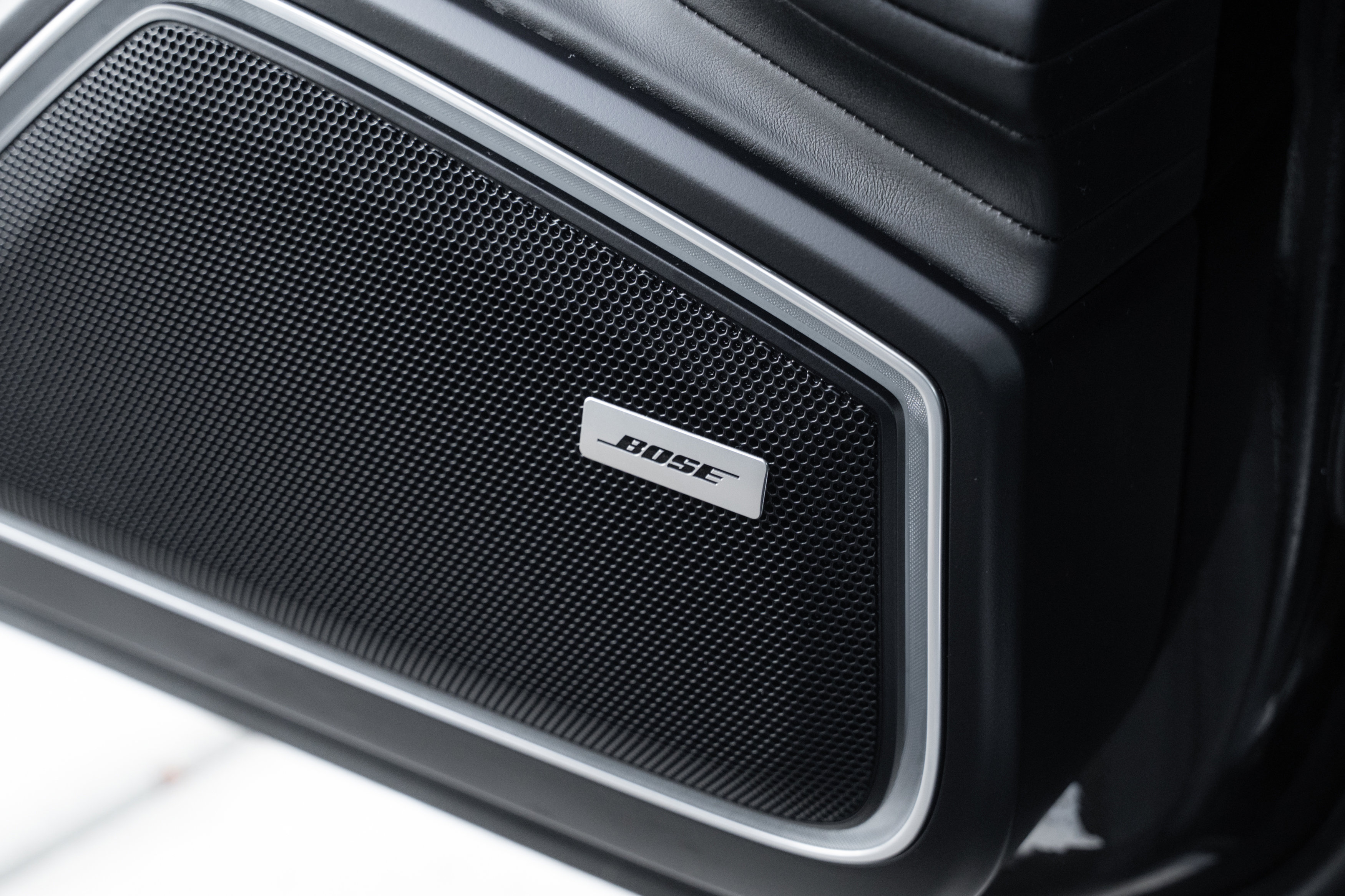 Used 2023 Porsche Panamera 4 image 21