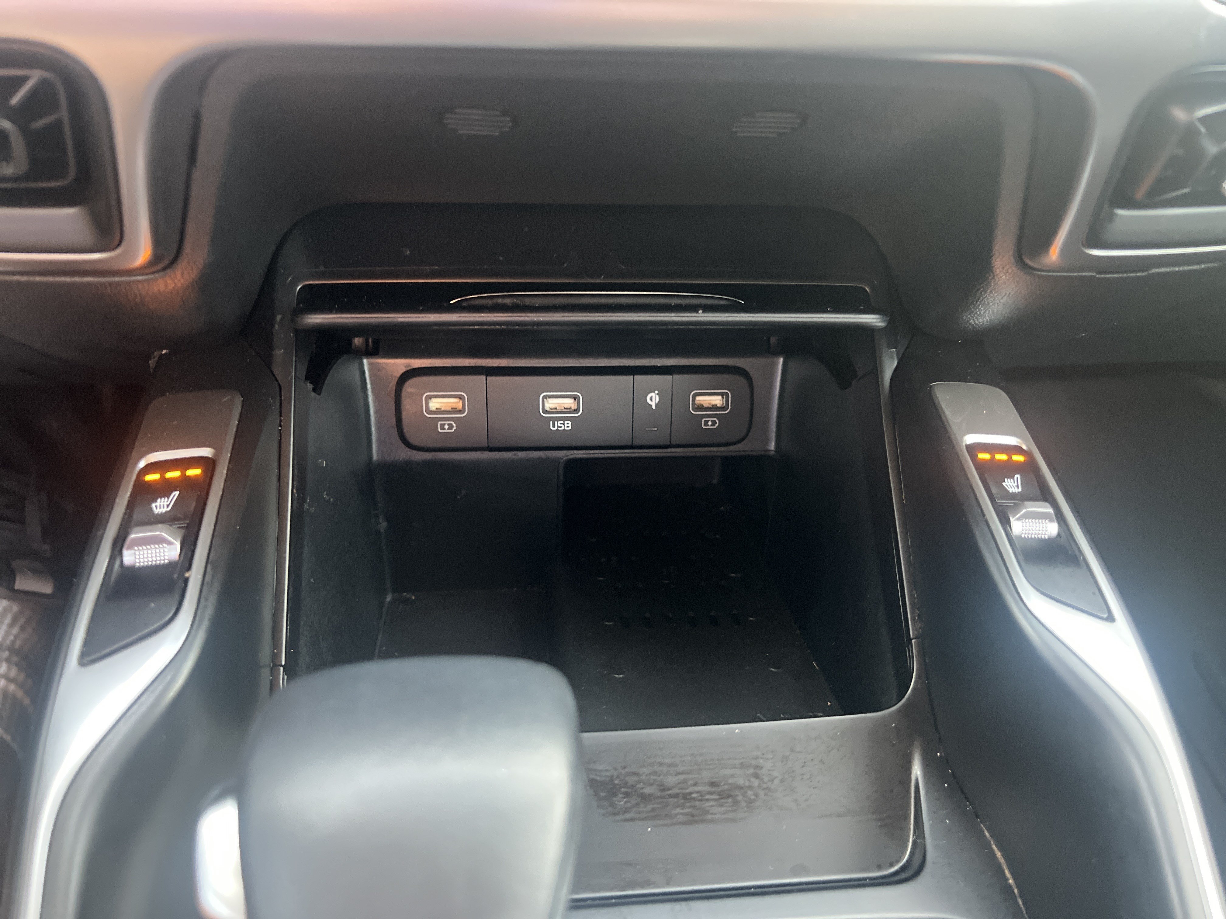 Used 2023 Kia Sorento S AWD/4WD image 27