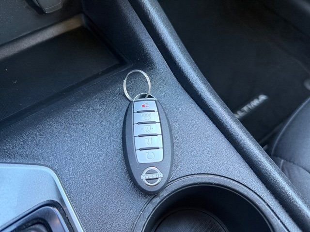 Used 2025 Nissan Altima 2.5 SV image 27