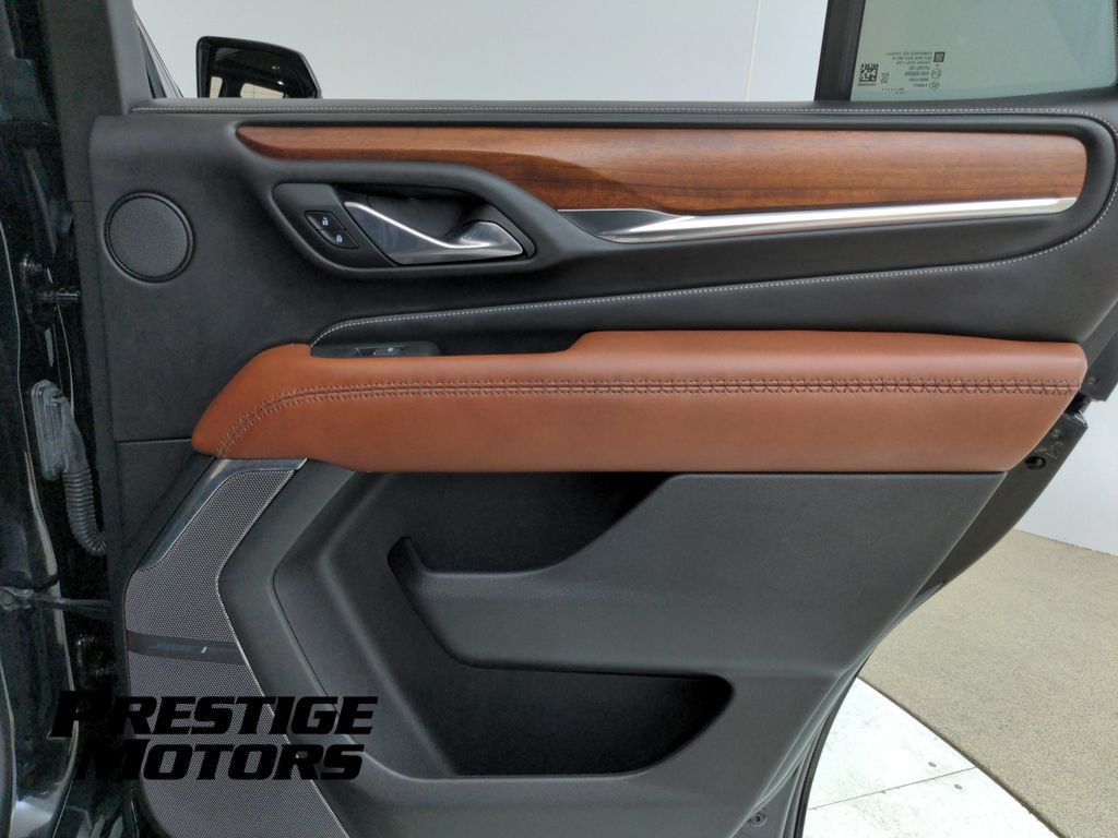 Used 2023 GMC Yukon Denali Ultimate AWD/4WD image 31