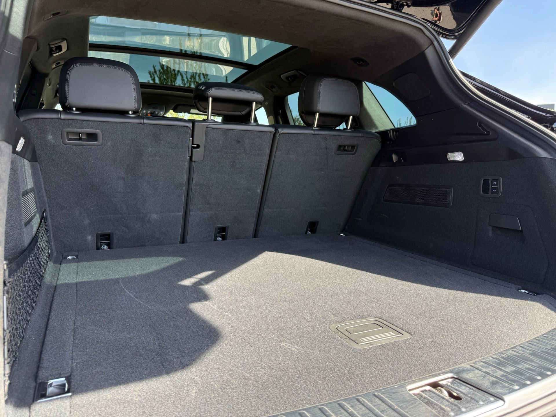 Certified 2025 Porsche Cayenne Turbo image 31