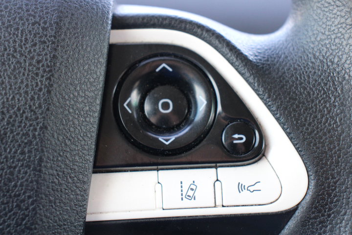 Used 2017 Toyota Prius Two image 23