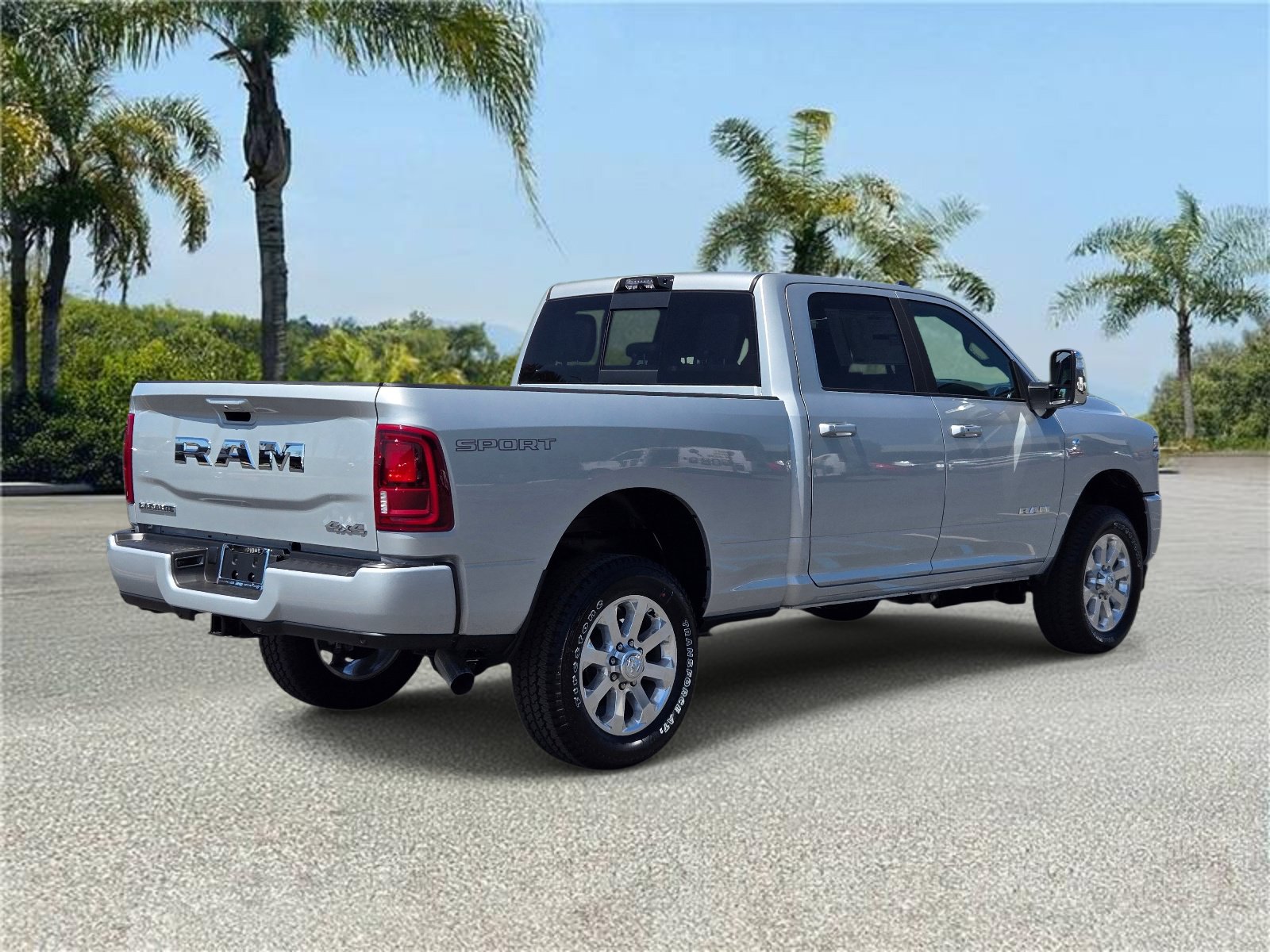 New 2026 RAM 2500 Laramie w/ Sport Appearance Package AWD/4WD image 4